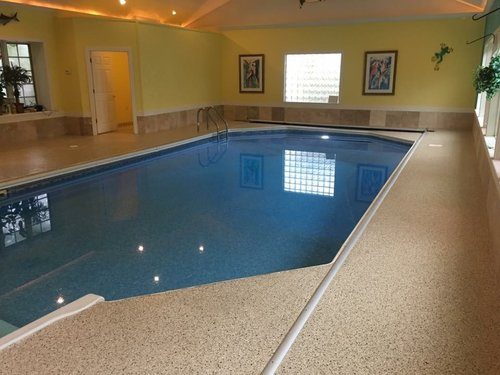 Pool deck, textured chip system — Pool Decks — photo 4